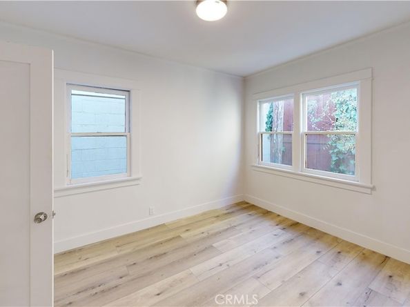 1143 N Sycamore Avenue, Los Angeles CA 90038