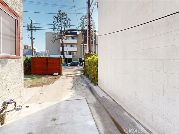 1143 N Sycamore Avenue, Los Angeles CA 90038