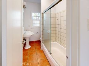 1143 N Sycamore Avenue, Los Angeles CA 90038