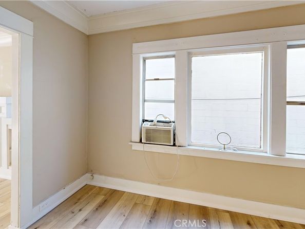 1143 N Sycamore Avenue, Los Angeles CA 90038