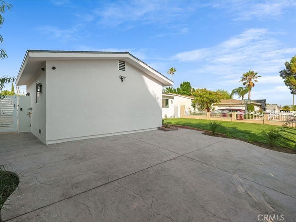 9076 9078 Lev Avenue, Arleta CA 91331
