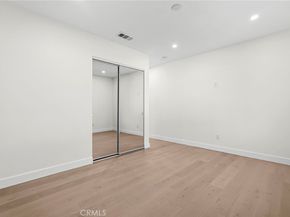 9076 9078 Lev Avenue, Arleta CA 91331