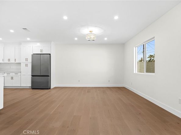 9076 9078 Lev Avenue, Arleta CA 91331