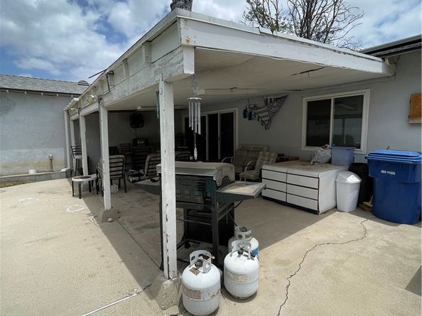 7957 Sausalito Avenue, West Hills CA 91304