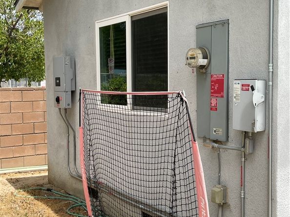 7957 Sausalito Avenue, West Hills CA 91304