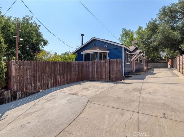 23950 Los Rosas Street, West Hills CA 91304