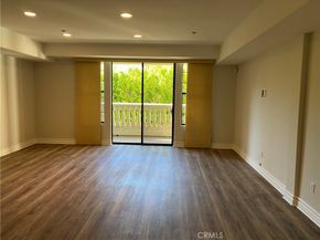107 N Swall Drive 304, Los Angeles CA 90048