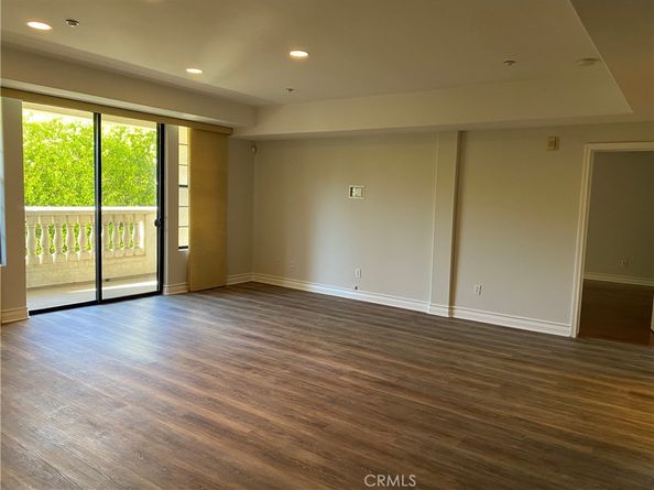 107 N Swall Drive 304, Los Angeles CA 90048
