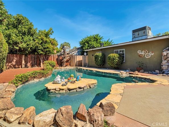 17349 Hartland Street, Van Nuys CA 91406