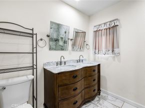 5151 West Boulevard, Los Angeles CA 90043