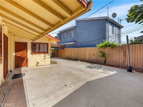 5151 West Boulevard, Los Angeles CA 90043