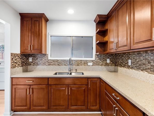 5151 West Boulevard, Los Angeles CA 90043