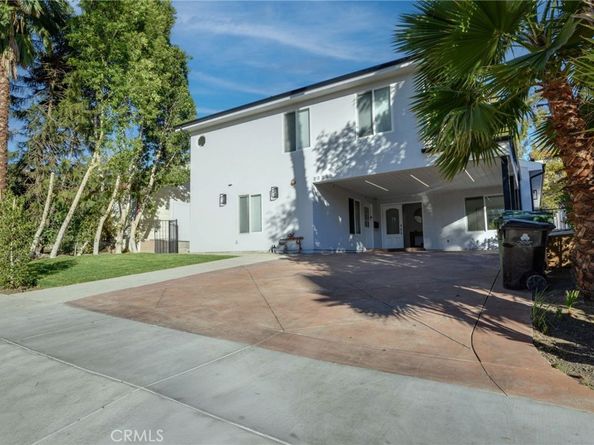 22237 Buena Ventura Street, Woodland Hills CA 91364