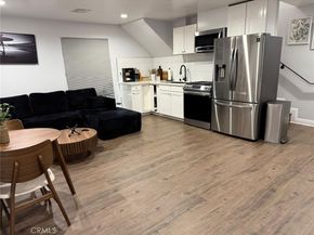 22237 Buena Ventura Street, Woodland Hills CA 91364