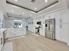 22237 Buena Ventura Street, Woodland Hills CA 91364