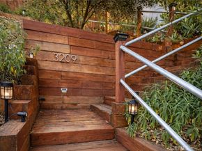 3209 Bennett Drive, Los Angeles CA 90068