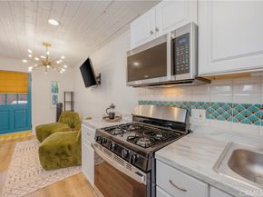 3209 Bennett Drive, Los Angeles CA 90068