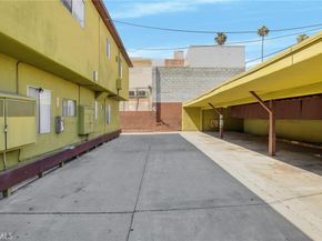 1646 N Harvard, Los Angeles CA 90027