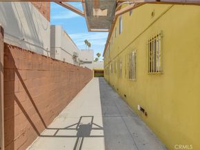 1646 N Harvard, Los Angeles CA 90027