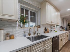 601 W Hillsdale, Inglewood CA 90302