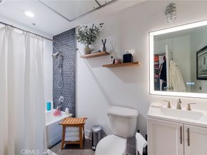 835 Locust Avenue 310, Long Beach CA 90813