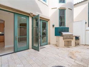 2420 The Strand, Manhattan Beach CA 90266