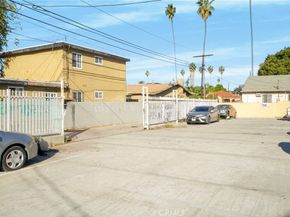 7511 S Broadway, Los Angeles CA 90003