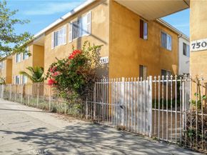 7511 S Broadway, Los Angeles CA 90003