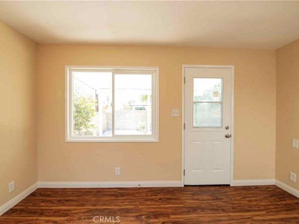 6911 Enfield Avenue, Reseda CA 91335