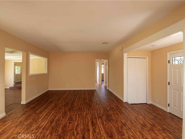 6911 Enfield Avenue, Reseda CA 91335