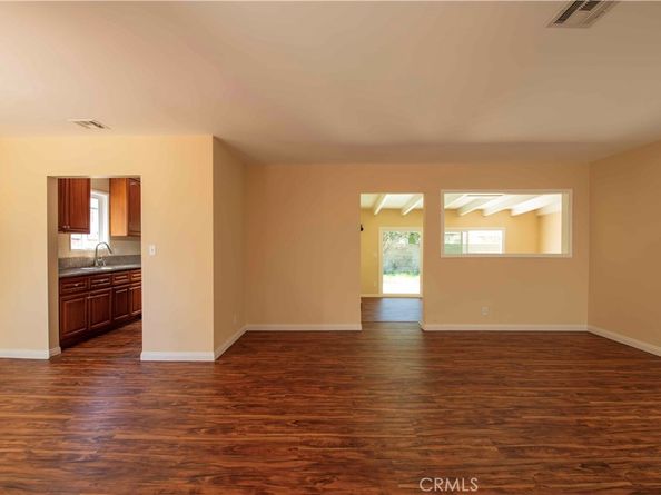 6911 Enfield Avenue, Reseda CA 91335