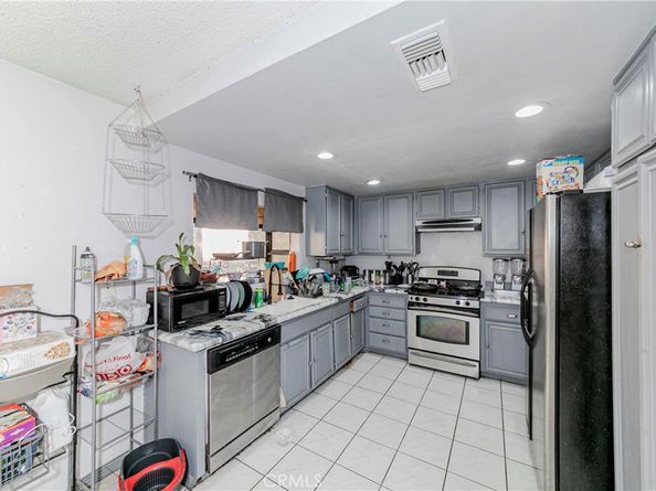 2817 S Lassen Avenue, Ontario CA 91761