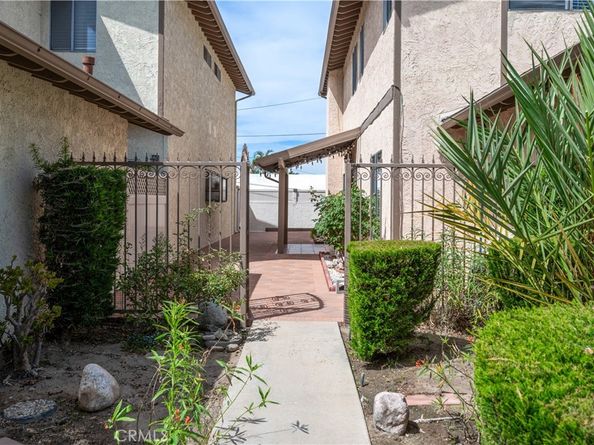 25626 1/2 Oak Street, Lomita CA 90717