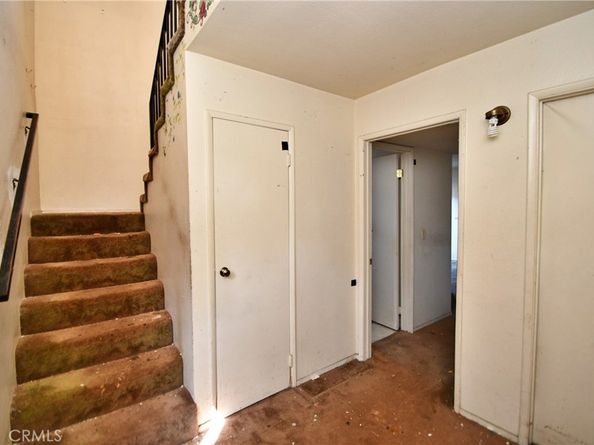 370 E Hillsdale Street, Inglewood CA 90302