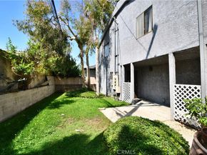 370 E Hillsdale Street, Inglewood CA 90302