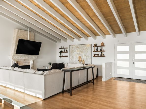 2019 Sunset Plaza Drive, Los Angeles CA 90069