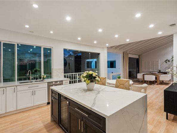 2019 Sunset Plaza Drive, Los Angeles CA 90069