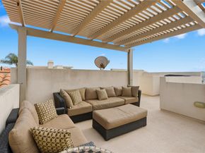 222 S Juanita Avenue A, Redondo Beach CA 90277