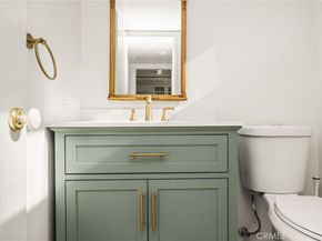 2000 W Palmyra 10, Orange CA 92868