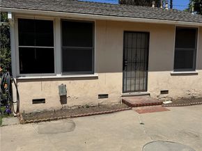 4251 Blackthorne Avenue, Long Beach CA 90808