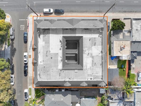 1075 E South, Long Beach CA 90805