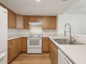300 E Chestnut H202, Santa Ana CA 92701