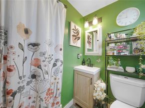 15411 Bonsallo Avenue, Gardena CA 90247