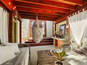 1619 S Curson, Los Angeles CA 90019