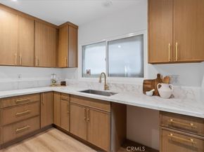 4239 S Raymond Avenue, Los Angeles CA 90037