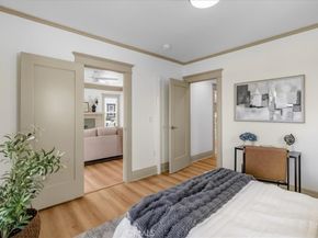 4239 S Raymond Avenue, Los Angeles CA 90037