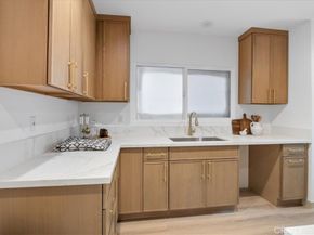 4239 S Raymond Avenue, Los Angeles CA 90037