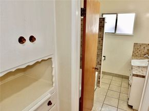 1250 E 3rd Street 7, Long Beach CA 90802