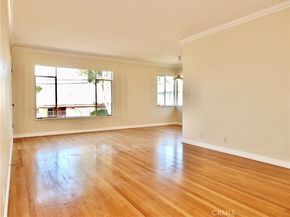 1250 E 3rd Street 7, Long Beach CA 90802