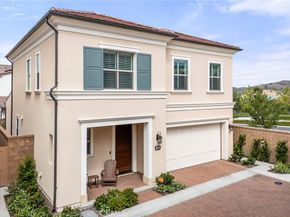 109 Fairgreen, Irvine CA 92618